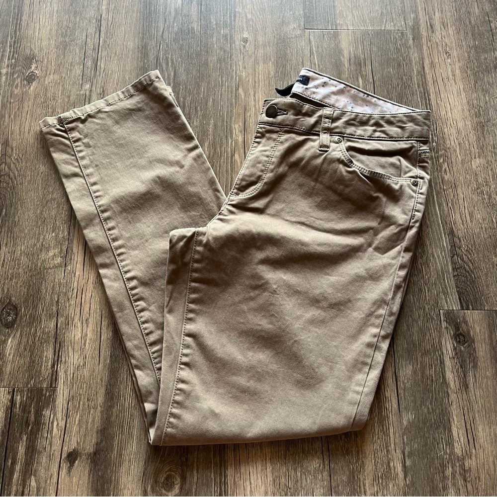 Tommy Hilfiger Women’s Tan Straight Cut Pants Sz 8